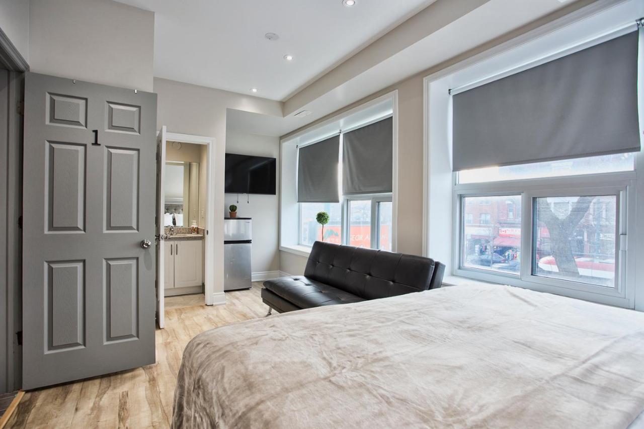 Toronto Rooms And Suites Екстериор снимка