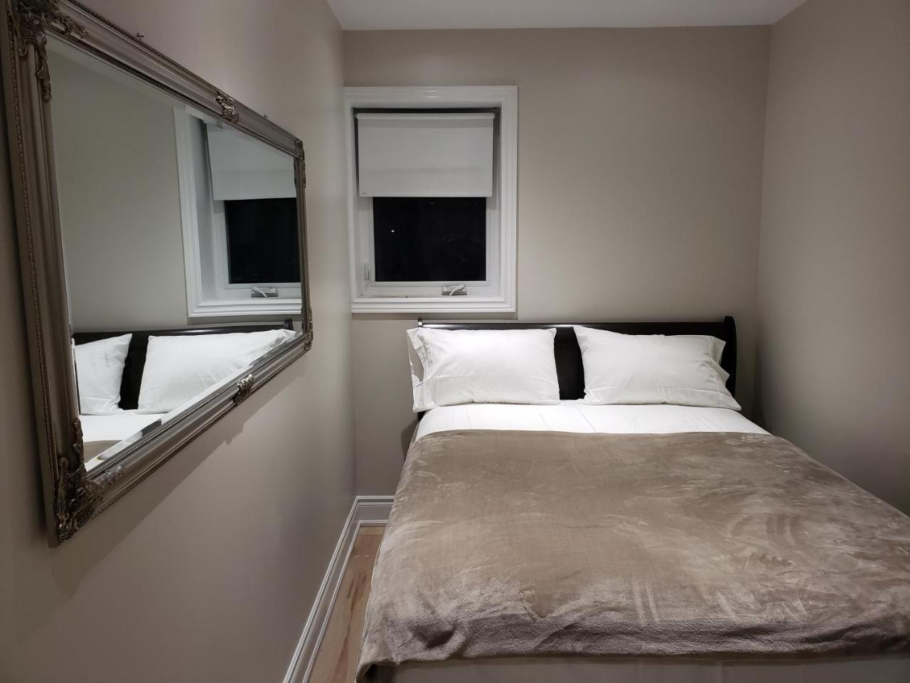 Toronto Rooms And Suites Екстериор снимка